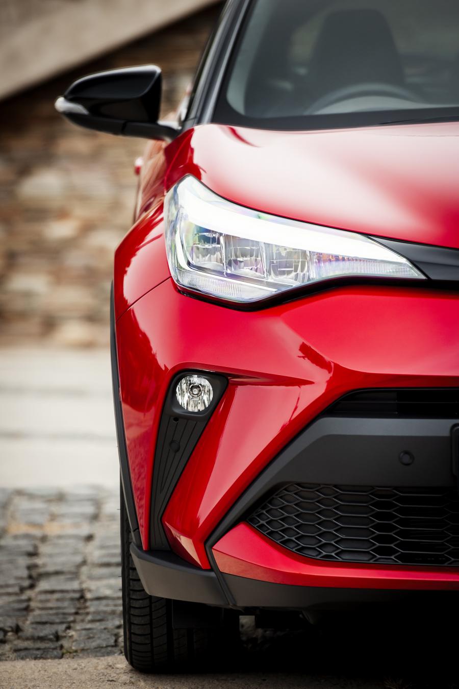 Детали экстерьера Toyota C-HR 2020 года  (ZA) (фото 15 из 21)